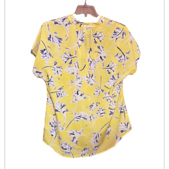 CAbi floral Yellow Women's Top size medium - Picture 3 of 7